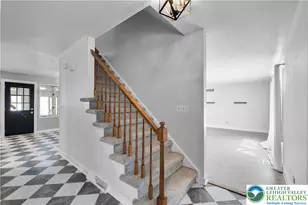 3909 Kipton Ct, Bethlehem Township, PA 18020 - Photo 5