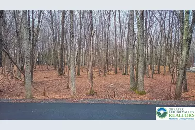 Crescent Way #207, Tunkhannock Twp, PA 18210 - Photo 3