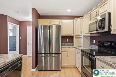 5529 Summit Street, Whitehall Township, PA 18052 - Photo 17