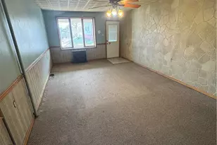 130 6th St, Coaldale, PA 18218 - Photo 3