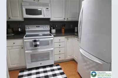 4613 Cheryl Drive, Hanover Twp, PA 18017 - Photo 7