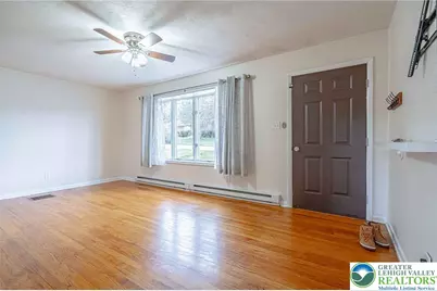 912 S Lincoln Avenue, Walnutport Boro, PA 18088 - Photo 5