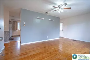 912 S Lincoln Ave, Walnutport Boro, PA 18088 - Photo 3