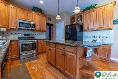 2277 Leigh Drive, Forks Twp, PA 18040 - Photo 19