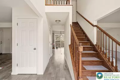 225 Swan Court, Middle Smithfield, PA 18302 - Photo 3