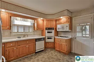 2246 Barrington Rd, Bethlehem City, PA 18018 - Photo 15