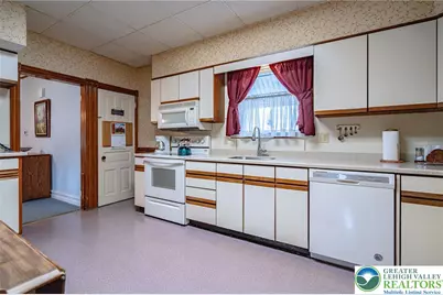 115 Macungie Avenue, Emmaus Boro, PA 18049 - Photo 11