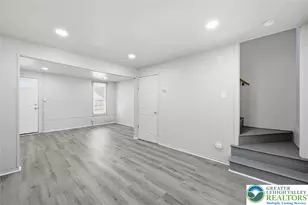 37 Spruce St, Allentown City, PA 18101 - Photo 3