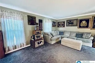 6424 Larch Ln, Macungie Boro, PA 18062 - Photo 5