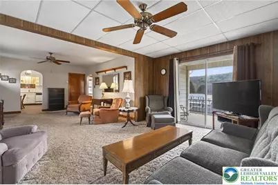 230 W Howard Avenue, Coaldale, PA 18218 - Photo 13