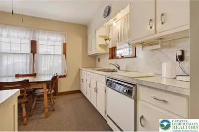 230 W Howard Avenue, Coaldale, PA 18218 - Photo 33