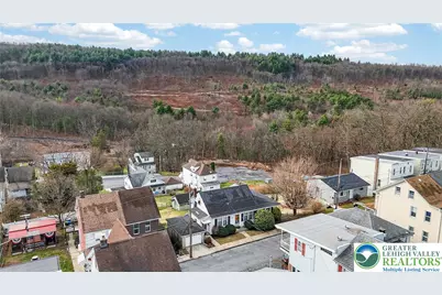 230 W Howard Avenue, Coaldale, PA 18218 - Photo 3