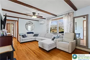 407 Jones St, Portland Boro, PA 18343 - Photo 9