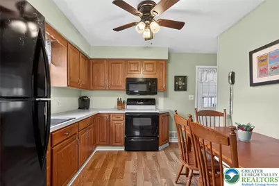 1984 Troxell Street, Hanover Twp, PA 18109 - Photo 9