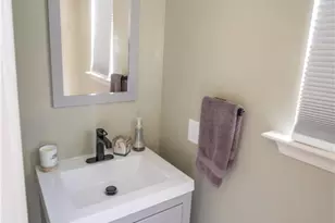 1117 Wynnewood Dr, Allen Township, PA 18067 - Photo 7