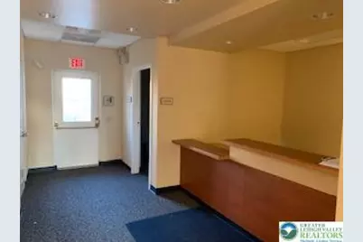 208 Kevin Lane #Middle unit, Brodheadsville, PA 18322 - Photo 7