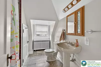 29 N New Street, Nazareth Boro, PA 18064 - Photo 55