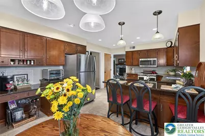 126 Hillcrest Drive S, Macungie Boro, PA 18062 - Photo 5