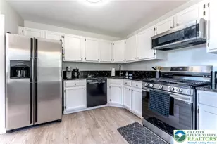 1923 Delancey St, Hellertown Boro, PA 18055 - Photo 7