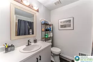 1923 Delancey St, Hellertown Boro, PA 18055 - Photo 23