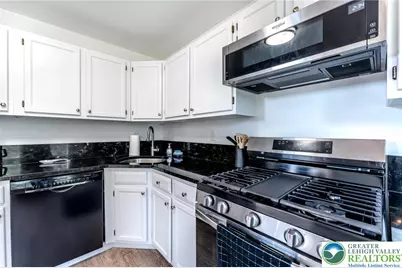 1923 Delancey Street, Lower Saucon Township, PA 18055 - Photo 9