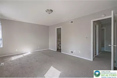 1405 Presidential Drive, Whitehall Township, PA 18052 - Photo 13