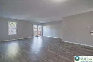 1405 Presidential Dr, Whitehall Township, PA 18052 - Photo 9