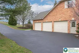 4123 Wyndemere Circle E, Lowhill Township, PA 18078 - Photo 7