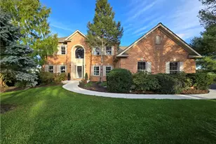 4123 Wyndemere Circle E, Lowhill Township, PA 18078 - Photo 1