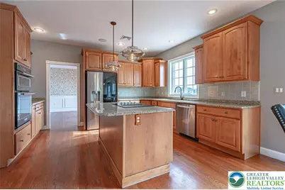 4123 Wyndemere Circle E, Lowhill Township, PA 18078 - Photo 17