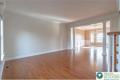 4123 Wyndemere Circle E, Lowhill Township, PA 18078 - Photo 9