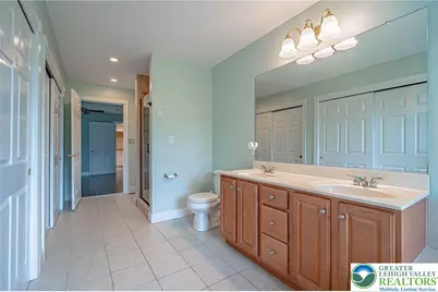 4123 Wyndemere Circle E, Lowhill Township, PA 18078 - Photo 39