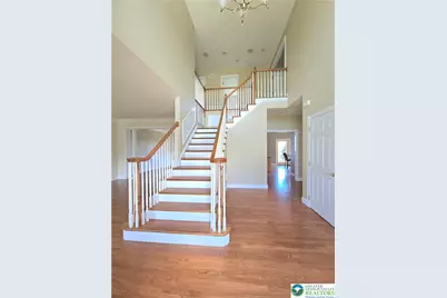 4123 Wyndemere Circle E, Lowhill Township, PA 18078 - Photo 9