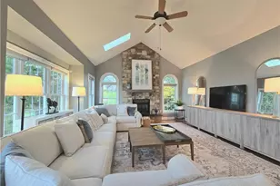 4123 Wyndemere Circle E, Lowhill Township, PA 18078 - Photo 11