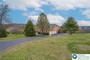 4123 Wyndemere Circle E, Lowhill Township, PA 18078 - Photo 7