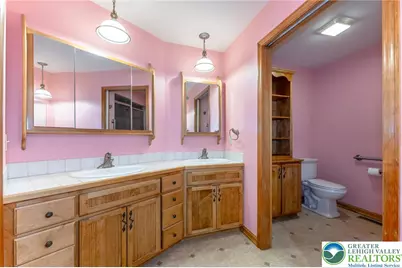 4809 Spruce Street, North Whitehall Township, PA 18078 - Photo 19