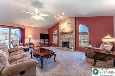 4809 Spruce Street, North Whitehall Township, PA 18078 - Photo 7