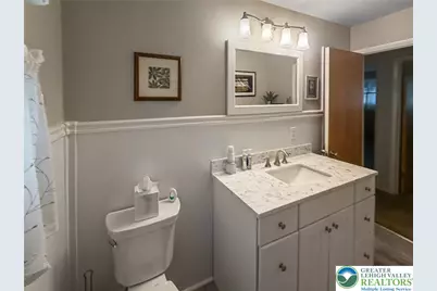 1060 Howertown Road, North Catasauqua Bor, PA 18032 - Photo 11