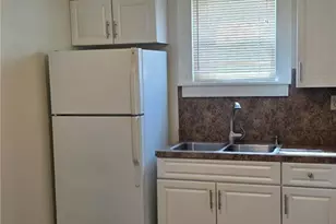 7 E Phillips St, Coaldale Boro, PA 18218 - Photo 3