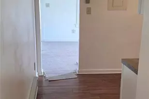 7 E Phillips St, Coaldale Boro, PA 18218 - Photo 5