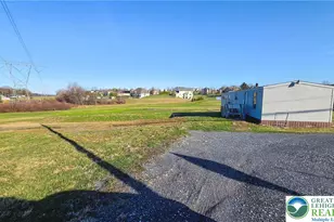 616 Moorestown Dr, Moore Township, PA 18014 - Photo 1