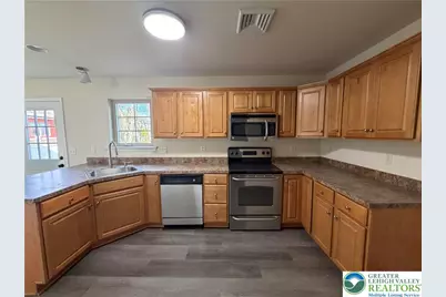 [Address not provided], Salisbury Township, PA 18103 - Photo 7