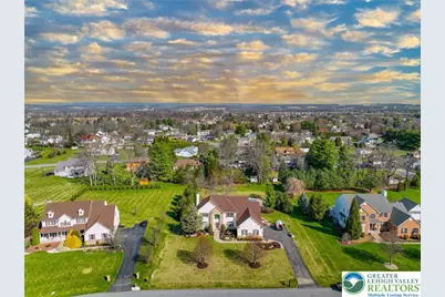 4544 Oakwood Lane, Lower Nazareth Twp, PA 18064 - Photo 3