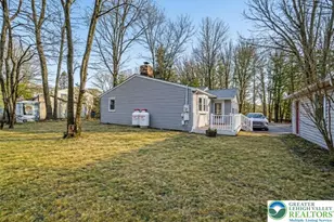 1249 Lexington Ave, Coolbaugh Twp, PA 18346 - Photo 3