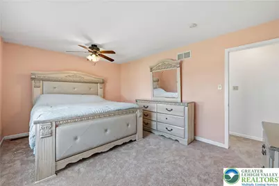 1019 Lincoln Street, Freemansburg, PA 18017 - Photo 15