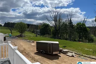 3874 E Grant St, Washington Township, PA 18080 - Photo 5