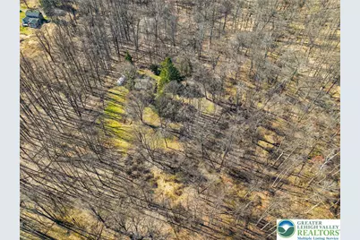 9213 Landis Lane, Lower Milford Township, PA 18041 - Photo 5