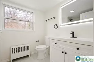 767 E Rock Rd, Salisbury Township, PA 18103 - Photo 17