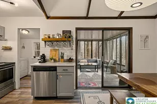 779 Country Pl Dr, Tobyhanna, PA 18466 - Photo 9