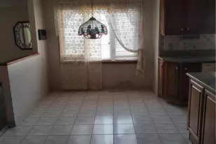 1755 Peachtree Cir, Whitehall Township, PA 18052 - Photo 5